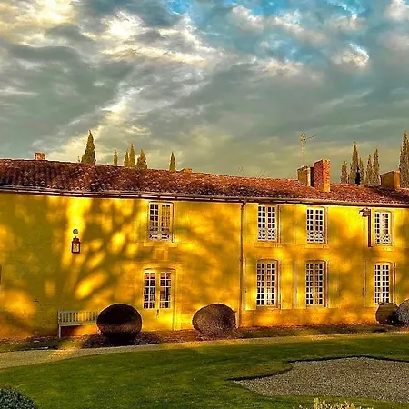 Domaine De Rennebourg Couette-café *