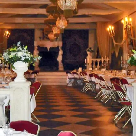 Bed & Breakfast Domaine De Rennebourg 3*