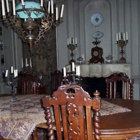 Bed & Breakfast Domaine De Rennebourg 3*