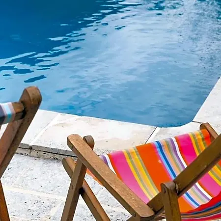 Domaine De Rennebourg Bed & Breakfast 3*