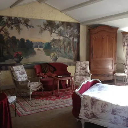 Domaine De Rennebourg Bed and Breakfast